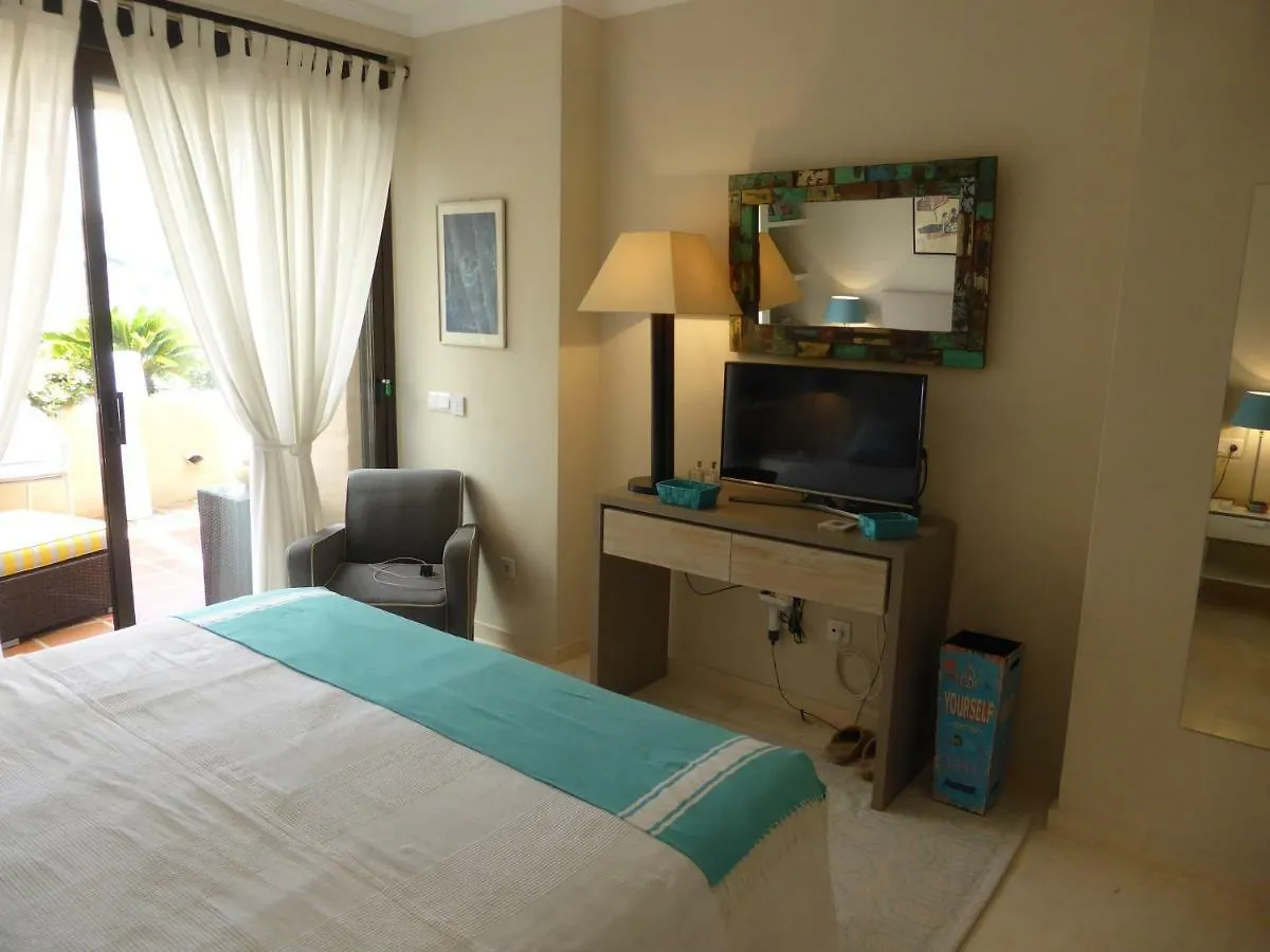 Marbella Luxueux Duplex 3 Ch.- 3 Bains - 155 M² + 100 M² Terrasses Apartamento Estepona